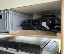 Powerstation und Kühlbox