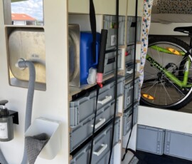 Waschbecken mit Transportsicherung